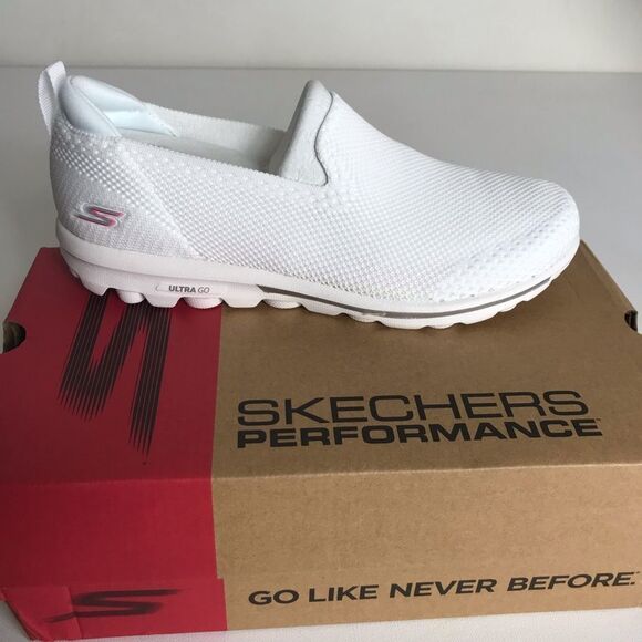 Skechers Daydream GoWalk Classic Solid Knit Slip - Picture 3 of 5